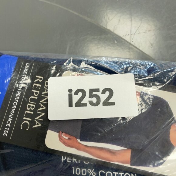 NEW Banana Republic Men's L Luxe Touch Performance T Shirt Short sleeve Blue - Picture 6 of 6